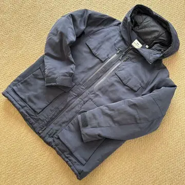 UNIQLO 화이트 마운티니어링 L 사이즈 네이비