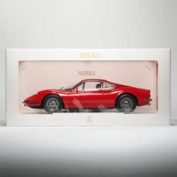 노레브 페라리 디노 246GT 1968 레드
