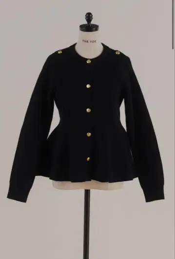 미사용 새상품 The toe 페플럼 가디건 블랙 S