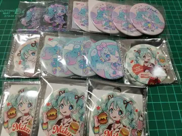 하츠네 미쿠 100엔샵 콜라보 묶음 판매