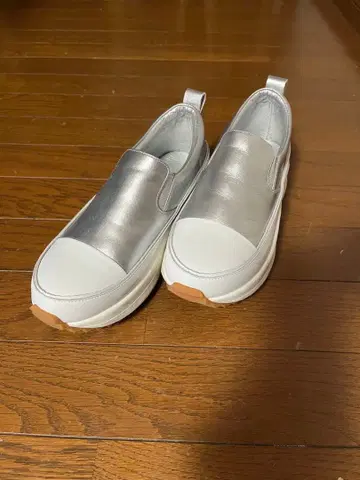 세븐 페어리 전설의 스니커즈 24.0