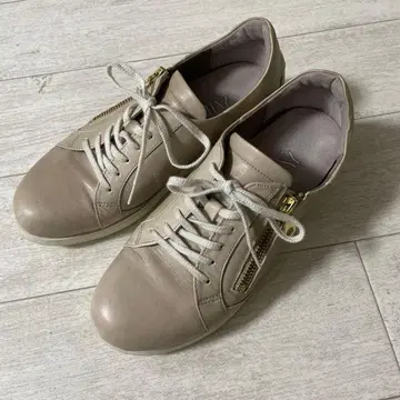 하르메크 로우컷 지퍼 스니커즈 23cm