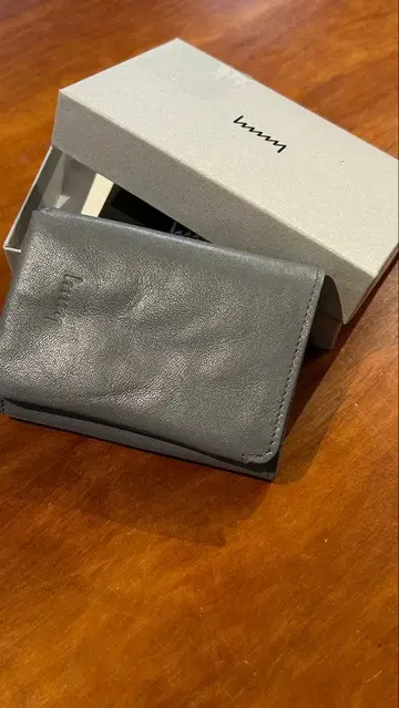 [ 미사용 새상품 ] hmny/에이치엠아이 3단 폴더형 컴팩트 지갑