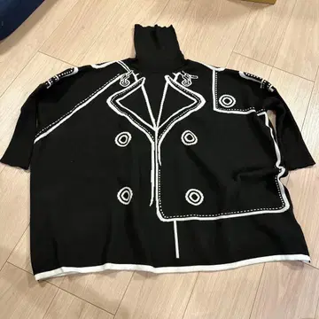 자켓풍 블랙 니트 사이즈 40