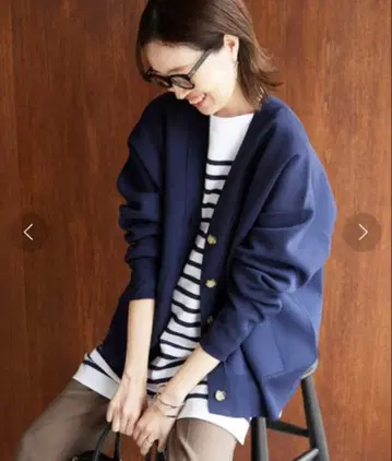 와이드 실루엣 V넥 가디건