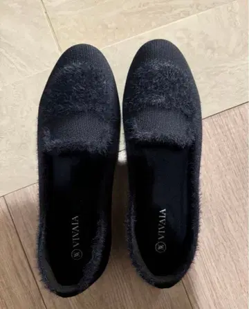 VIVAIA 네이비 퍼 포함 슬립온 37