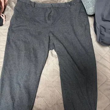 그레이 헤링본 슬랙스