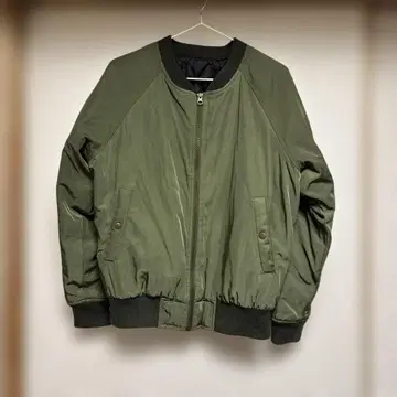 올리브 그린 MA-1 자켓