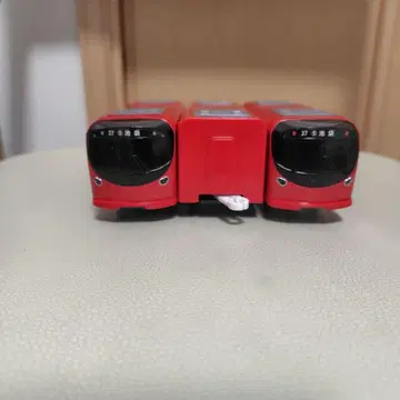 프라레일 라이트 부착 도쿄 메트로 마루노우치선 2000계