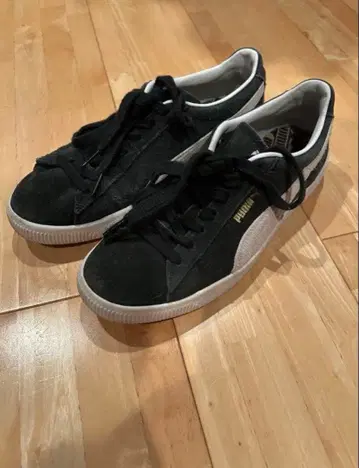 PUMA 스웨이드 블랙 화이트 스니커즈