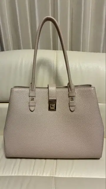 [ 고품질 ] FURLA 토트백 핑크 베이지 주름 가죽 다수납 A4