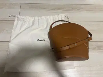 Maeden 숄더백