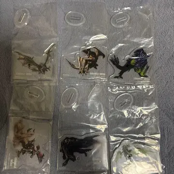 제일복권 몬스터 헌터 아크릴 스탠드 세트