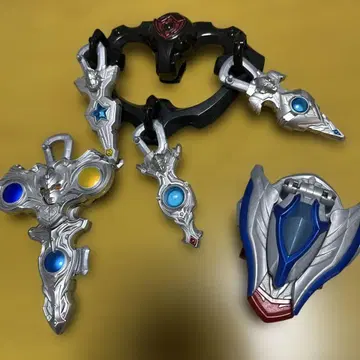 울트라맨 타이가 홀더 세트