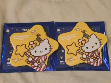 루미네 크리스마스 헬로키티 캔뱃지 미미 2개