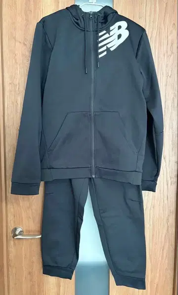 [ 거의 미사용 ] 뉴발란스 new balance 셋업 상하의 세트