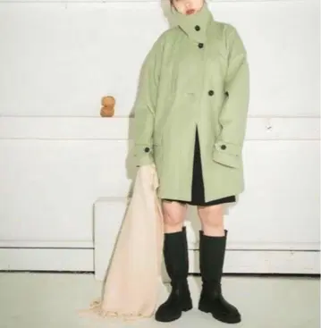 KBF 스탠드 카라 코쿤 미들 코트