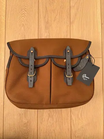 Brady ARIEL TROUT SMALL HAZELNUT