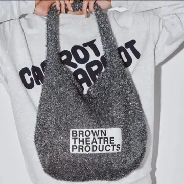 [ 새상품 ] 브라운 시어터 프로덕츠 라메 니트 토트백 블랙