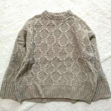 컨디션 최상 Theory luxe 크루넥 니트 캐시미어 혼방 베이지