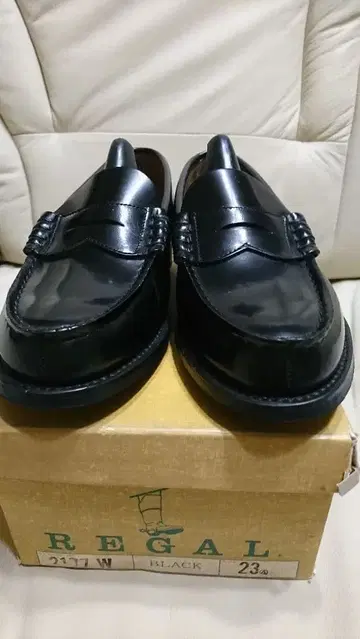 REGAL 블랙 로퍼 23.5cm