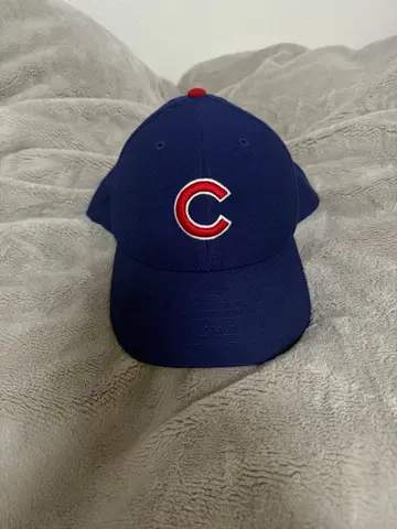CUBS 네이비 캡 C 로고 포함