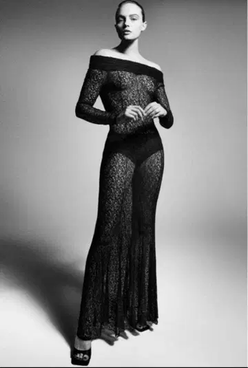 미사용 새상품 ZARA 오프숄더 레이스 원피스 블랙