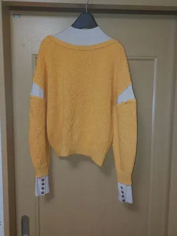 오프숄더 리브 스웨터 36 사이즈