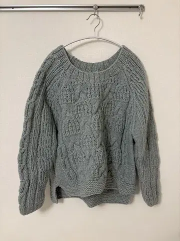 bulle de savon 케이블 니트 긴팔 스웨터