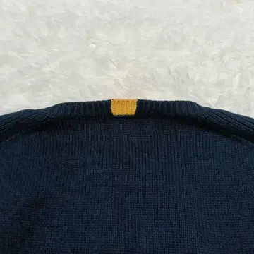 네이비 스트라이프 니트 스웨터