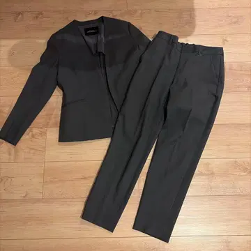 그린 레이블 릴랙싱 그레이 수트 셋업