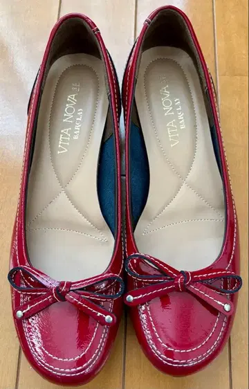 버클레이 VITA NOVA 레드 플랫슈즈