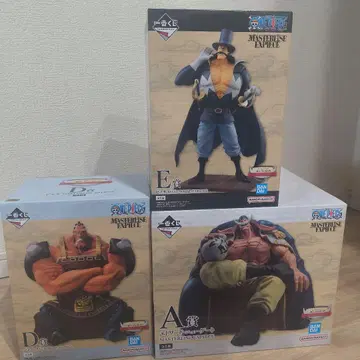 1번 복권 원피스 흰 수염 해적단 A.D.E상 세트