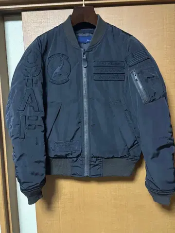 새상품급 아비렉스 MA-1 타이거 샤크 L 블랙 아비렉스