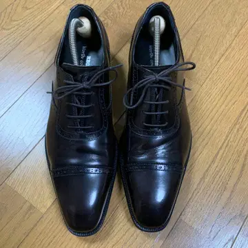 리갈 드레스 슈즈 내익 펀치드캡토 레더 다크 브라운