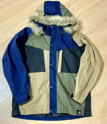 WORKMAN 필드 코어 크레이지 샌드 방풍 방한 2WAY 자켓