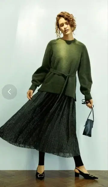 미라 오웬 플리츠 레이스 도킹 니트 원피스 셋업