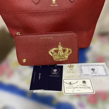 ADMJ 슈링크 가죽 크라운 디자인 장지갑 레드 컬러 새상품급