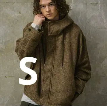 부클레 숏 모즈 코트