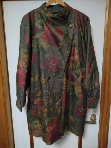 Cremona 여성용 코트 실크 100% 충전솜 코트 꽃무늬