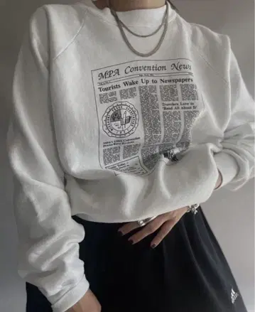 FRUIT OF THE ROOM 맨투맨