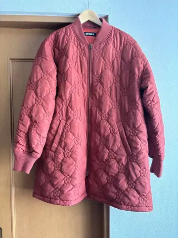 마리콴트 데이지 롱 블루종 퀼팅 코트 오렌지