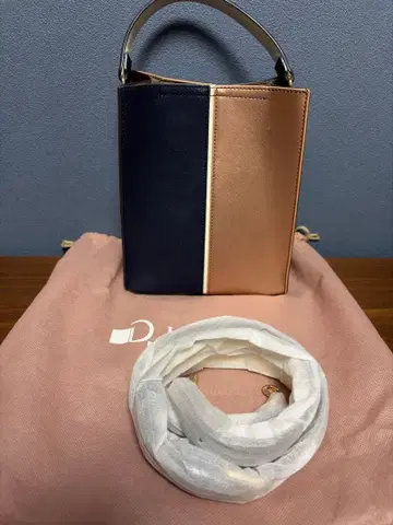 다이애나 투톤 핸드백 숄더백