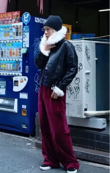 a machine 25aw 벨로아 와이드 팬츠 11747391 gwdh