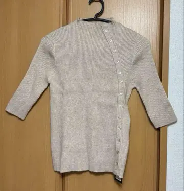 Aga 하프 슬리브 리브 니트 야마다야 베이지