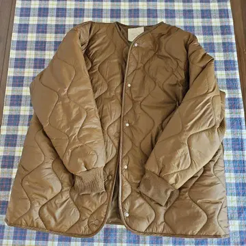 에어리 나일론 퀼팅 자켓