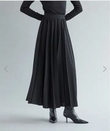 새상품급! 서드 매거진 블랙 플리츠 롱 스커트