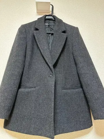 ZARA 다크 그레이 울 코트