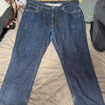 다크 블루 스트레이트 데님 팬츠