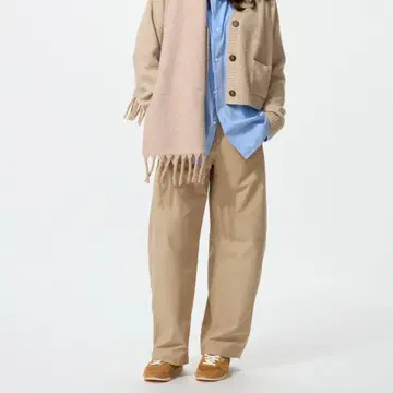 유니클로 저지 배럴 레그 팬츠 베이지